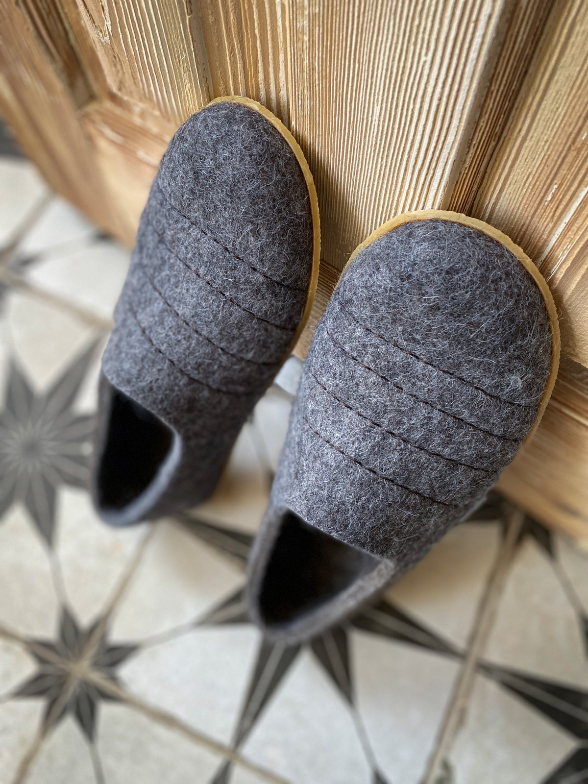 Women's Dark Grey COCOON Wool Clog Slippers