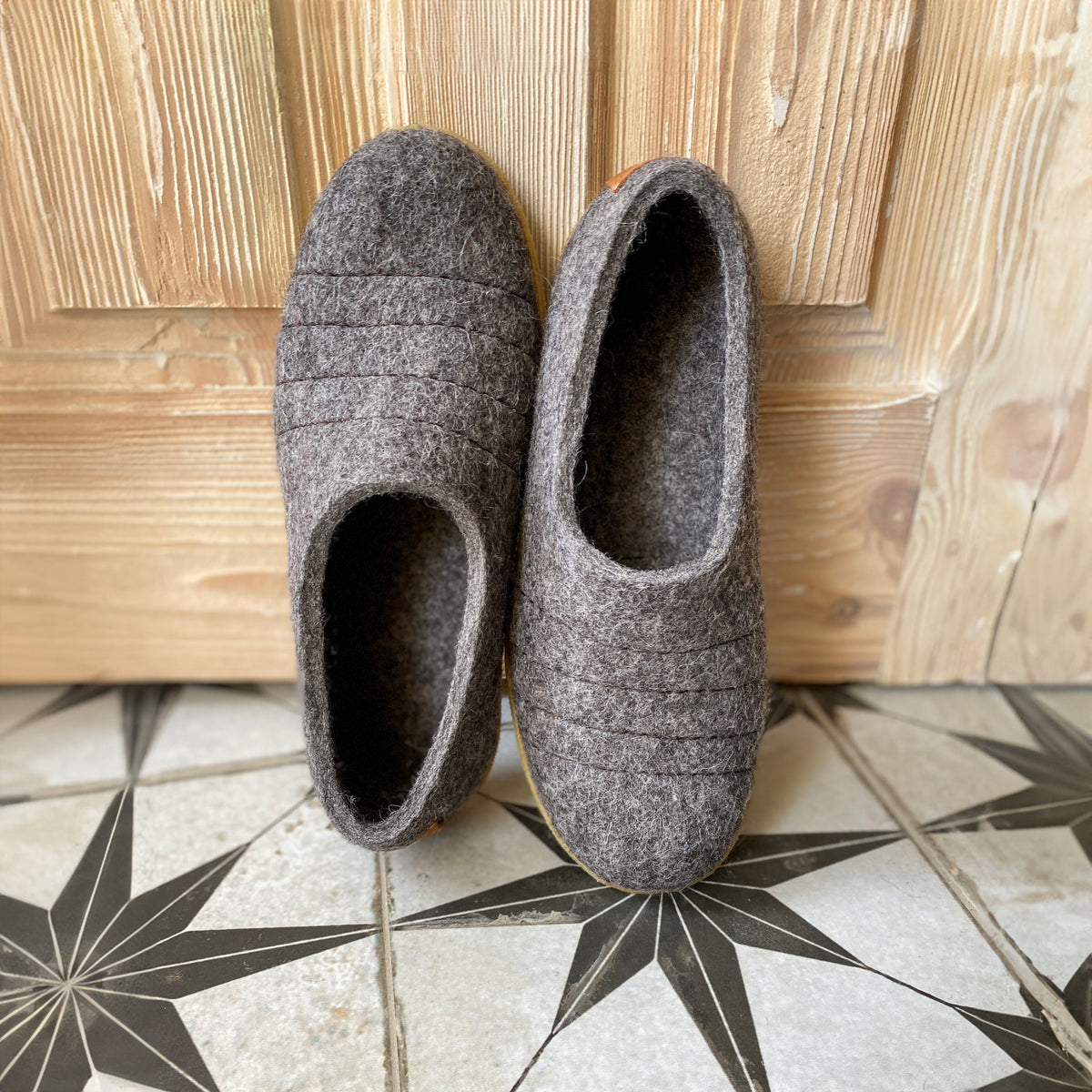 Women's Dark Grey COCOON Wool Clog Slippers