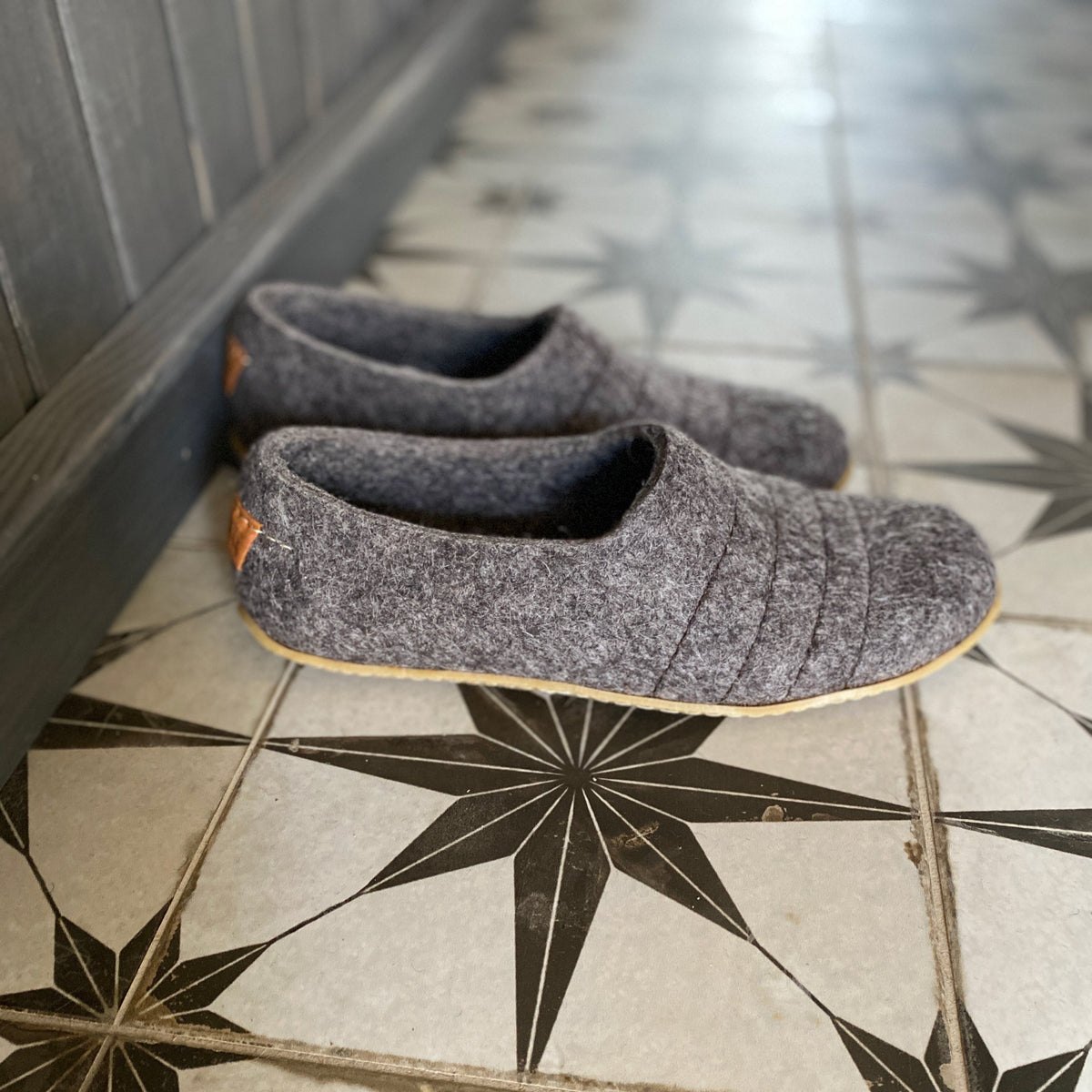 Women's Dark Grey COCOON Wool Clog Slippers