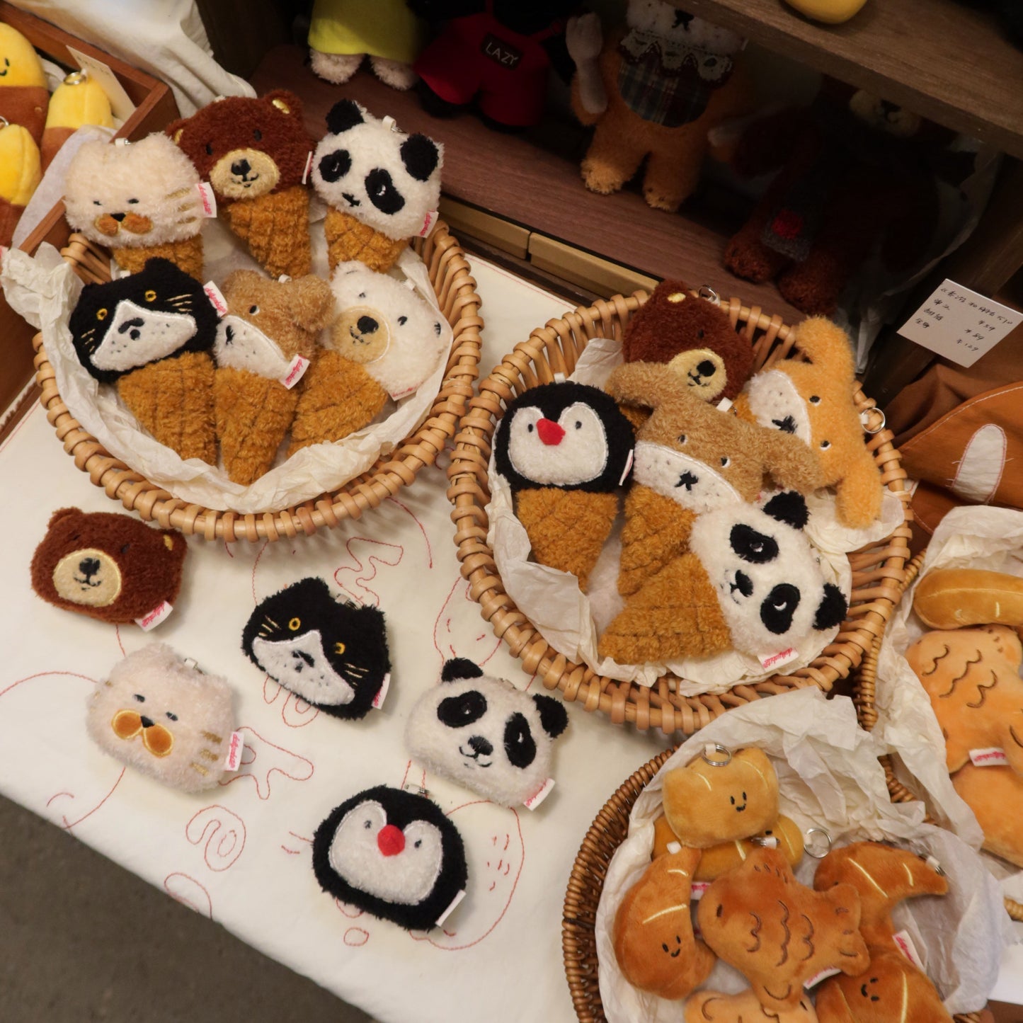 Daily White - Bellin Kitty Plush Toy