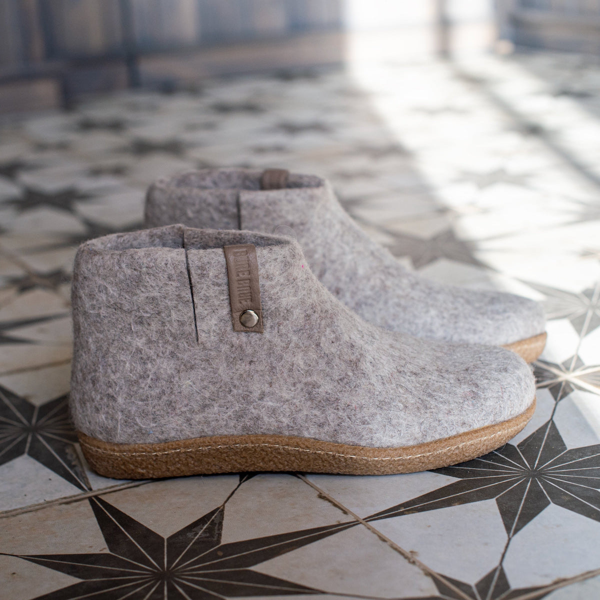 Women's Beige WOOBOOTS Wool Slippers