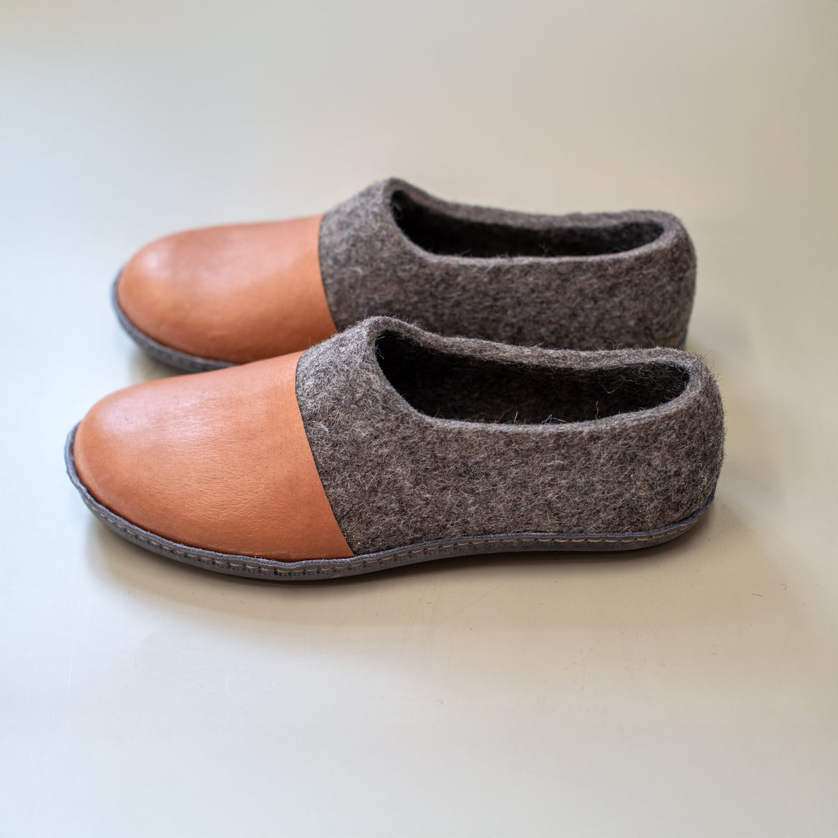 Women's Grey WOOCAPS Felted Wool Clogs