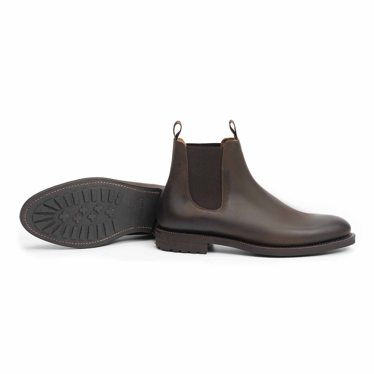 514015 - Brown Waxy Calf Wholecut Chelsea Boot - E