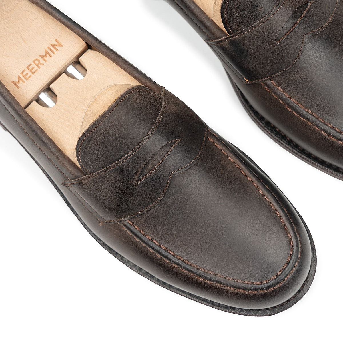 514040 - Brown Waxy Calf Penny Loafer - E