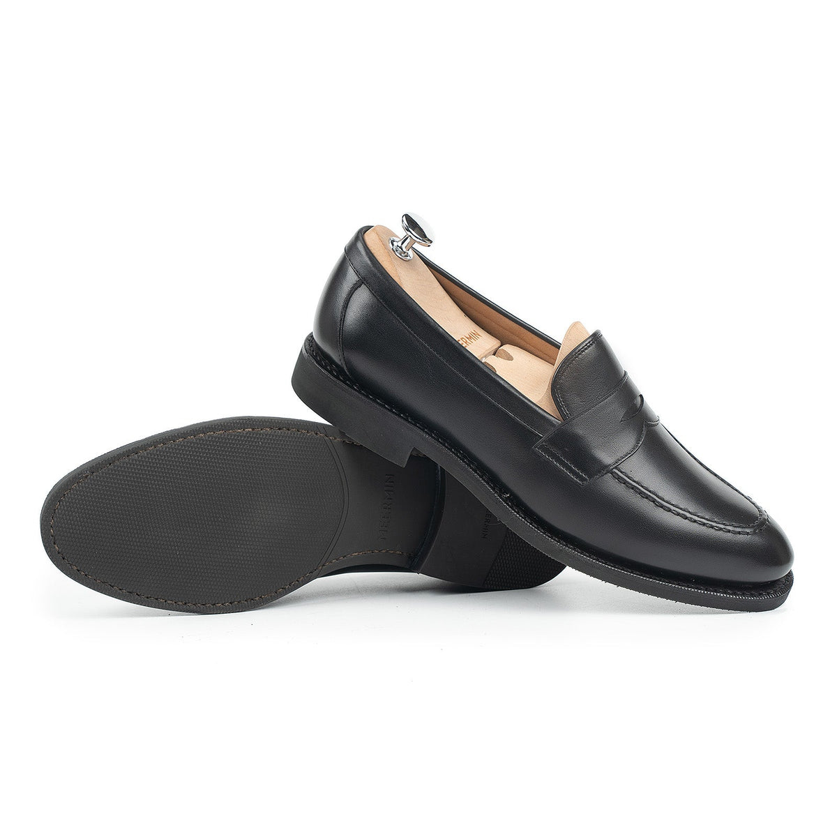 514045 - Black Silkcalf Penny Loafer - E