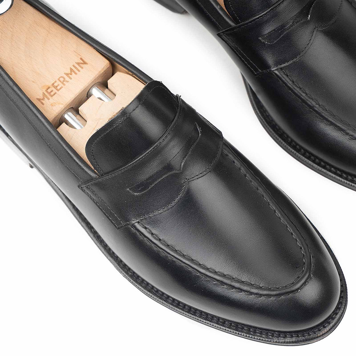 514084 - Black Calf Penny Loafer - E