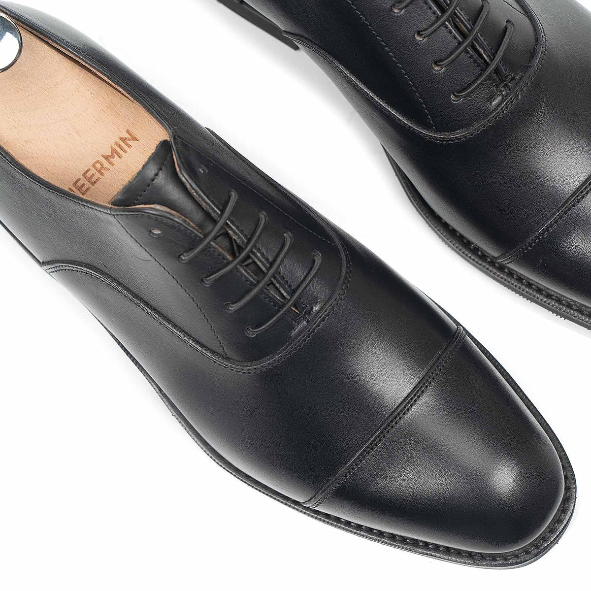 514150 - Black Silkcalf Cap Toe Oxford - E