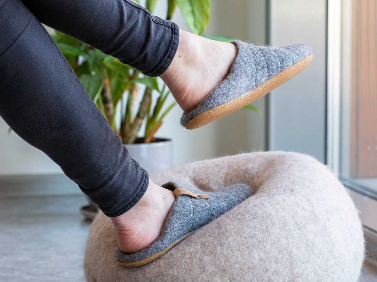 COCOON Convertible Slip-On Slippers with Collapsible Back