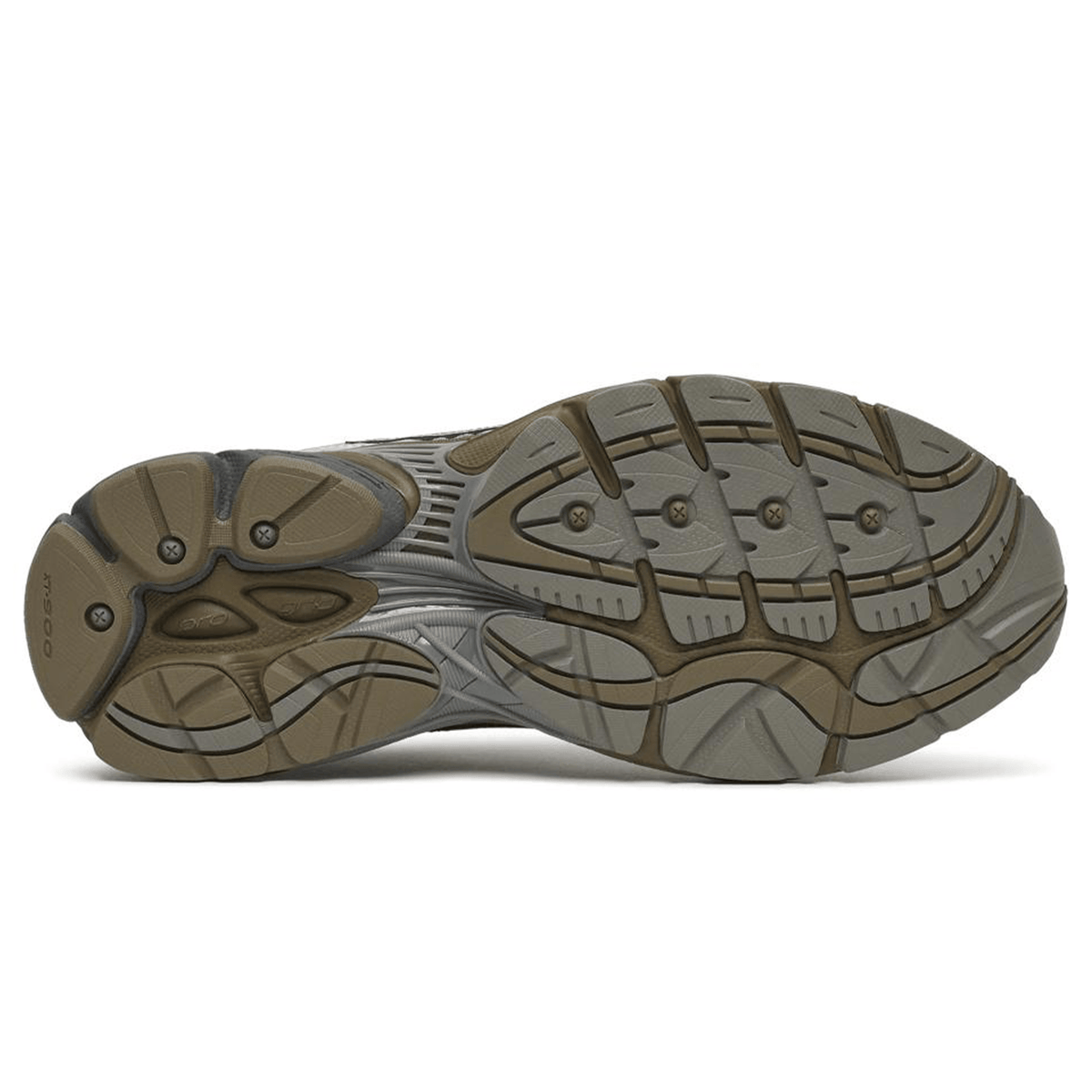 Saucony ProGrid Omni 9 Chrome – Debonair Silver Trainers
