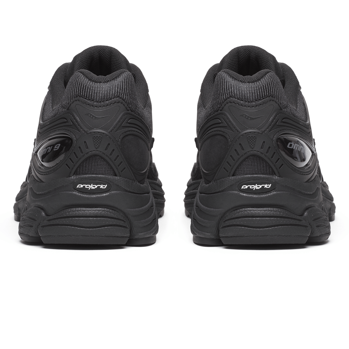 Saucony ProGrid Omni 9 Armor – Black Trainers