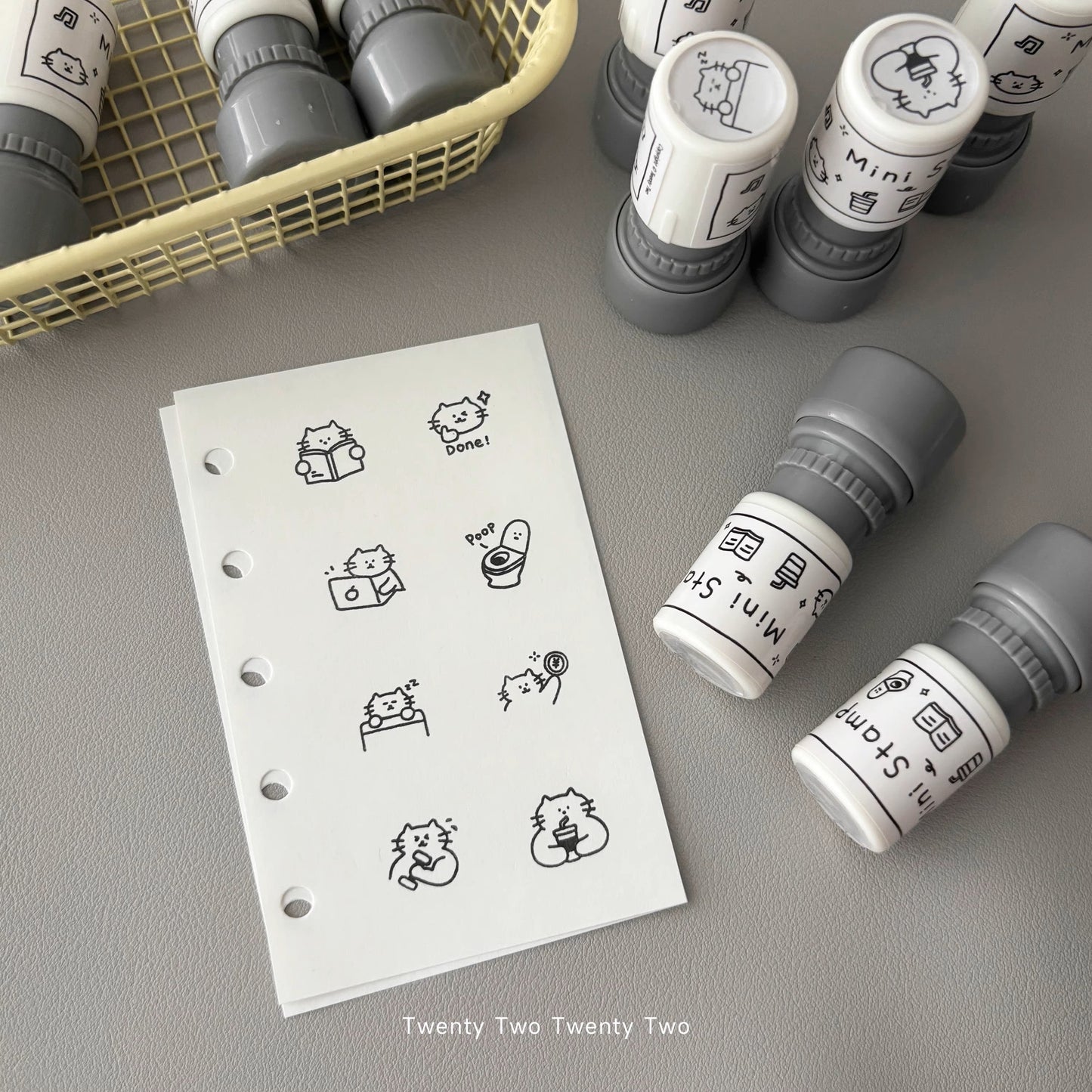 Twenty Two - Mini Portable Photosensitive Seal 1.0