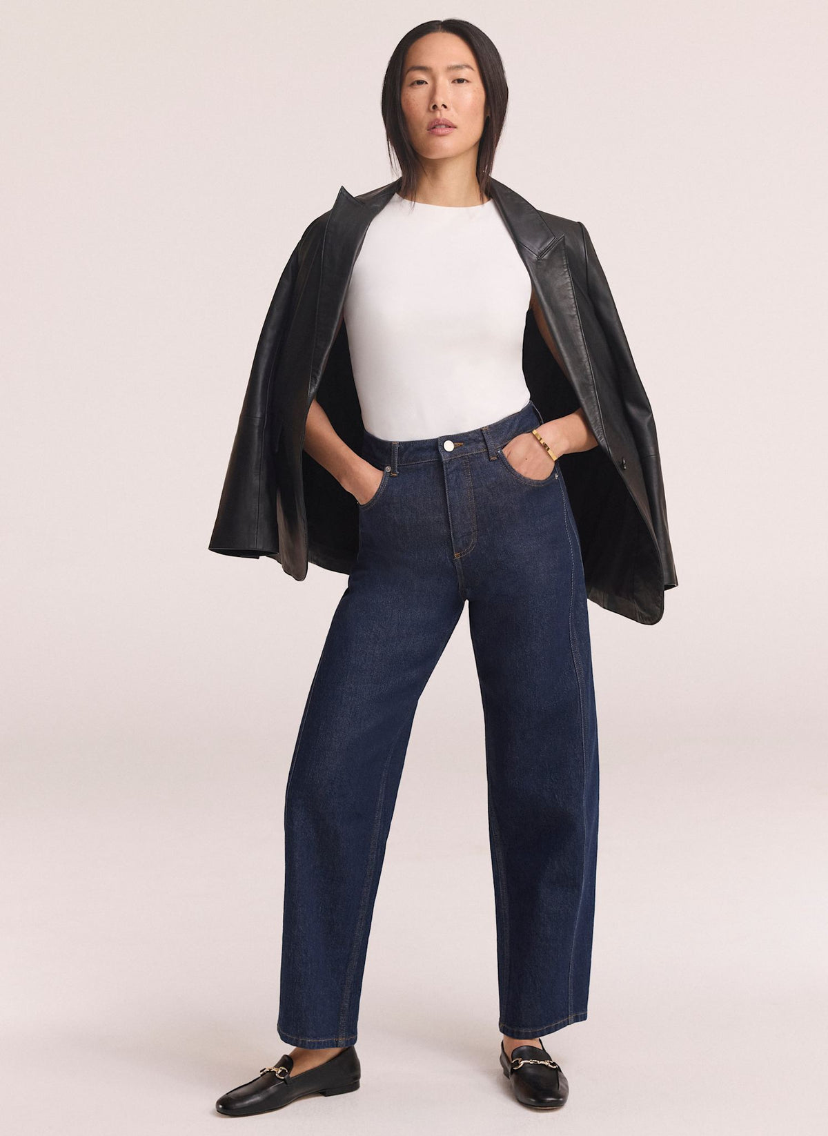 Barrel Leg Jeans in Dark Indigo