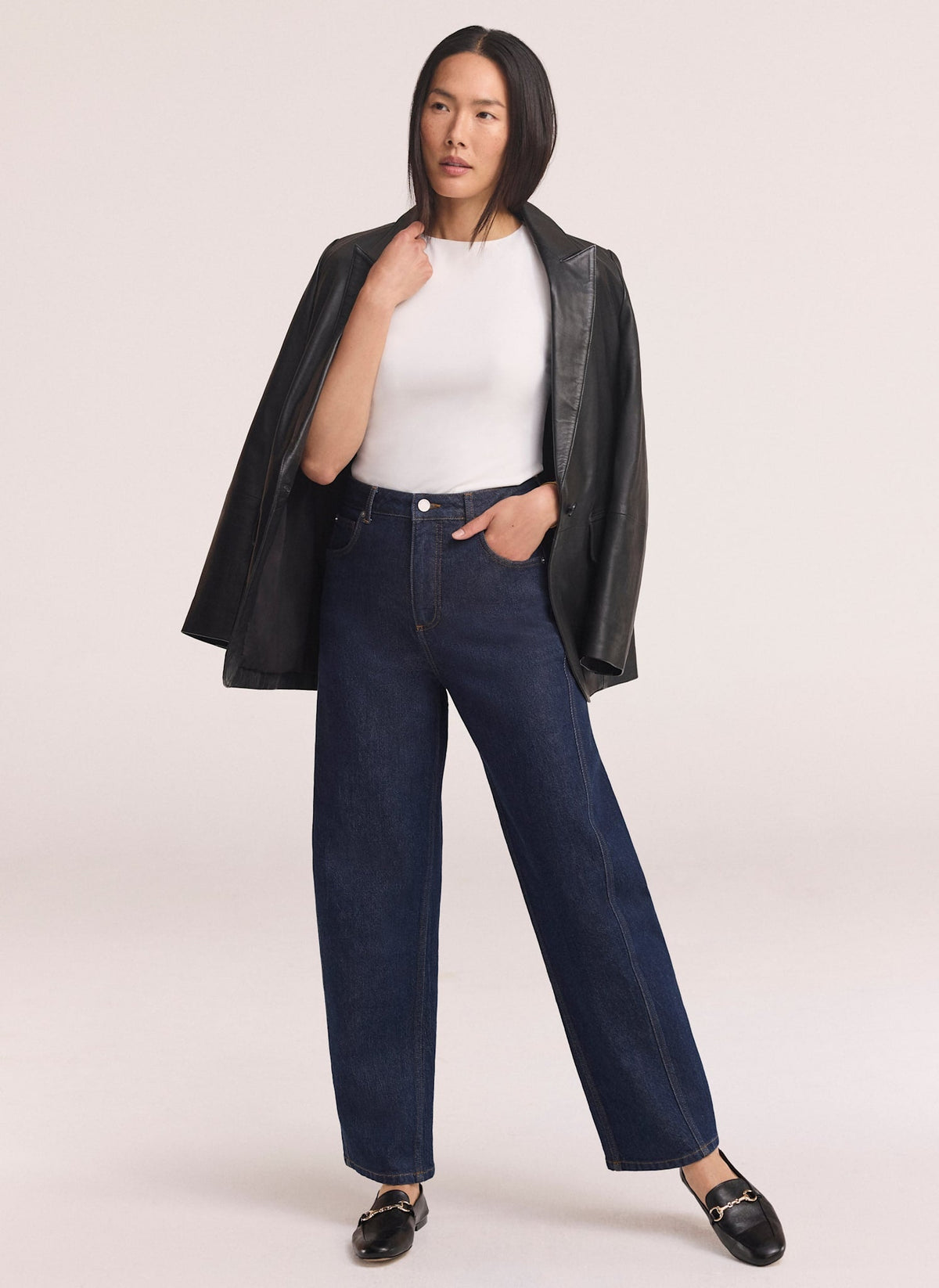 Barrel Leg Jeans in Dark Indigo