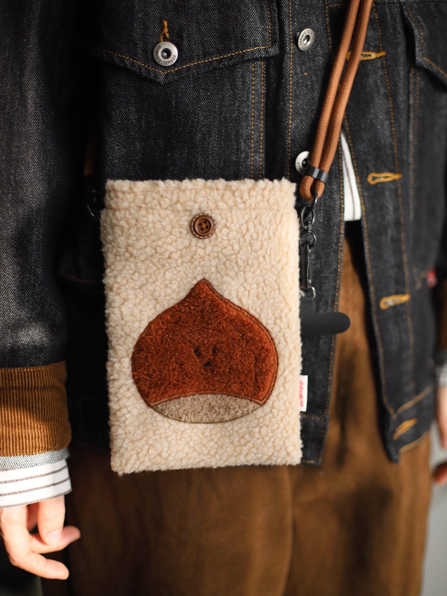 Daily White - Chestnut Cross Body Bag