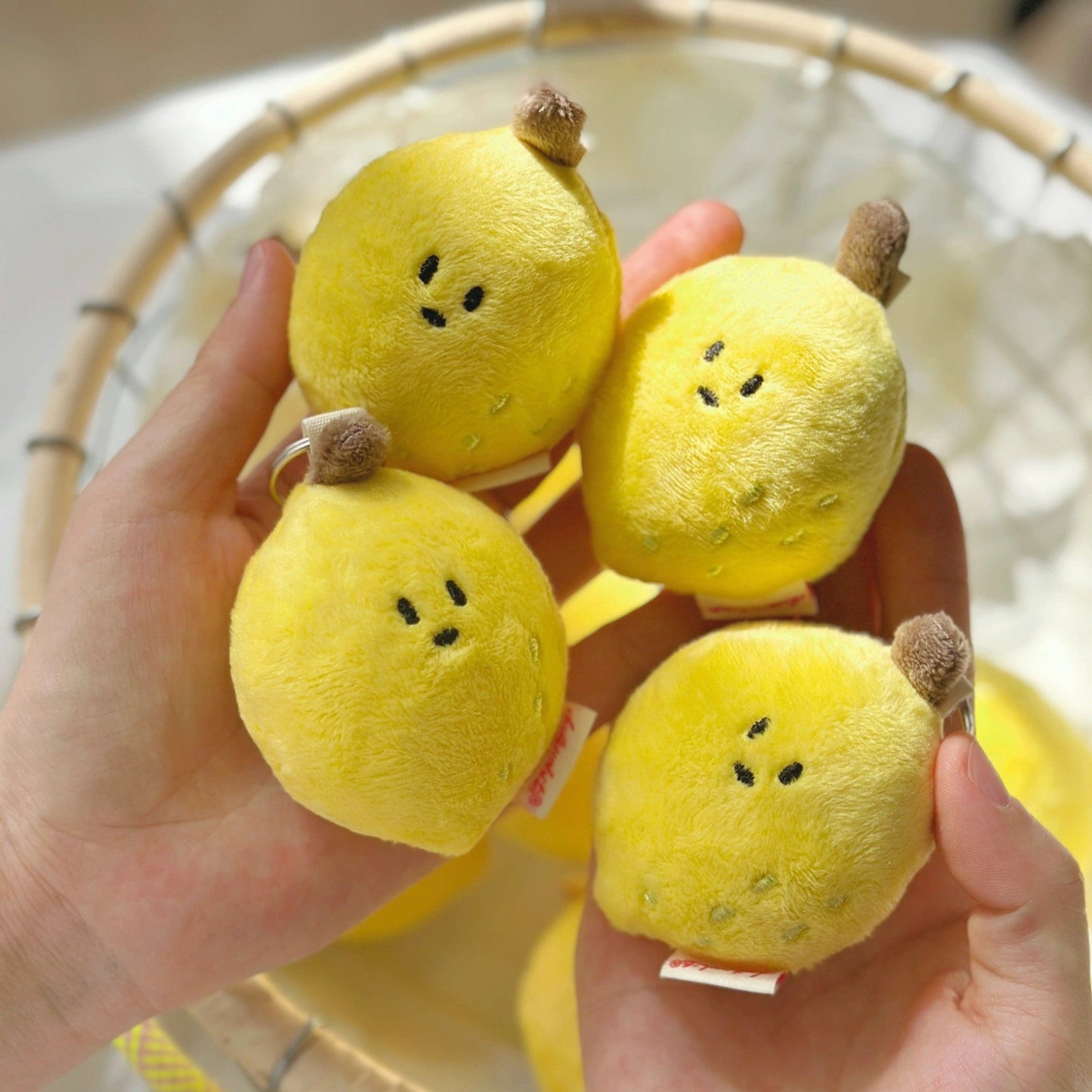 Daily White - Lemon Bag Charm