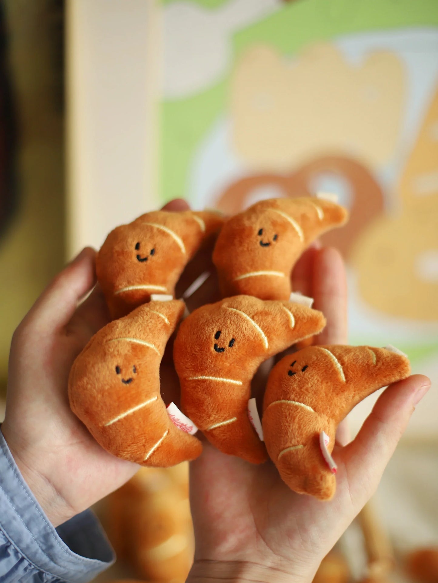 Daily White - Bakery Bag Charm