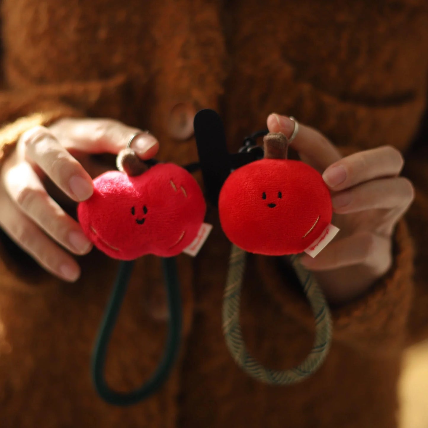 Daily White - Mini Heart Apple Toy Charm