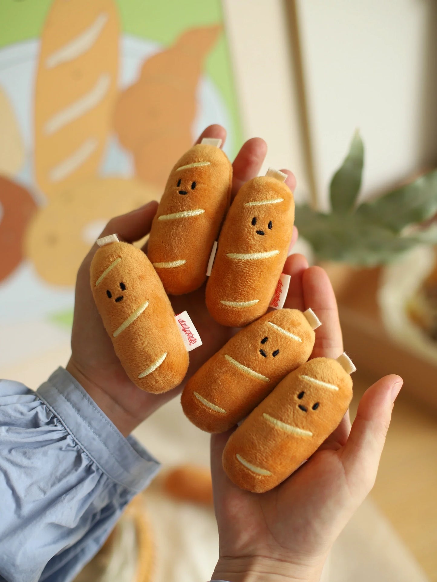 Daily White - Bakery Bag Charm