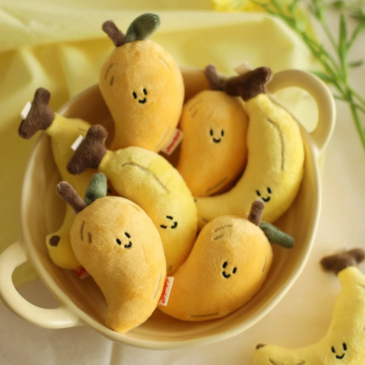 Daily White - Banana Bag Charm