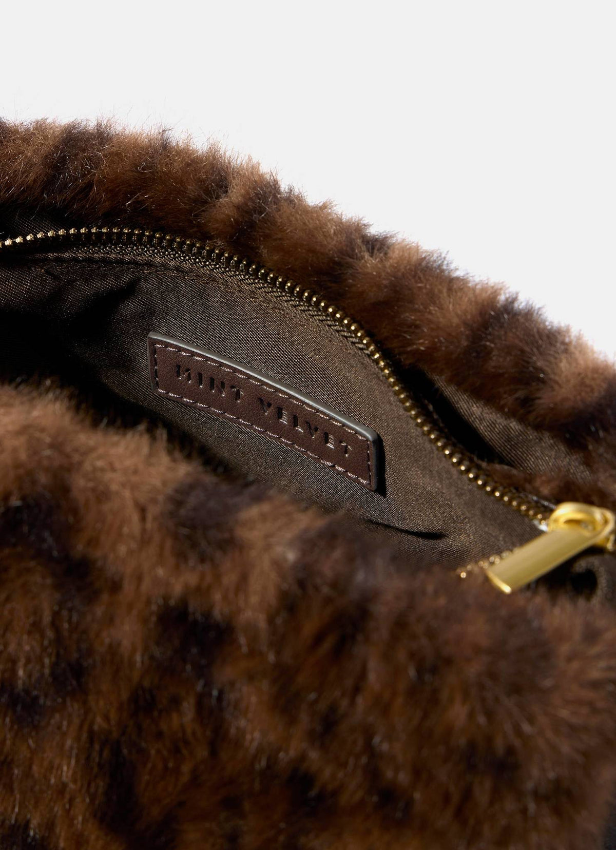 Lumi Faux Fur Crossbody Bag in Leopard Print