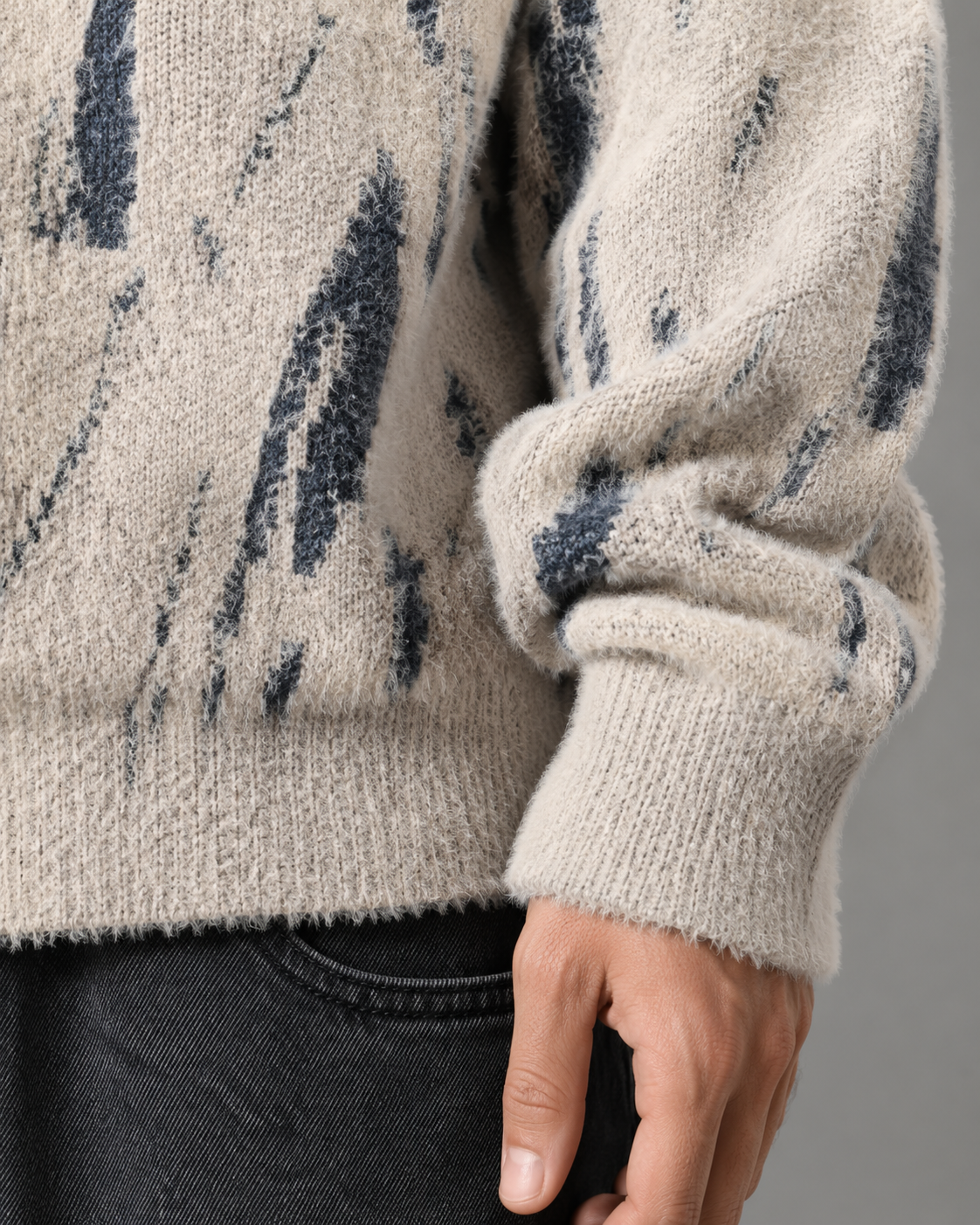 Men's Fuzzy Abstract Knit Jumper – Relaxed Fit