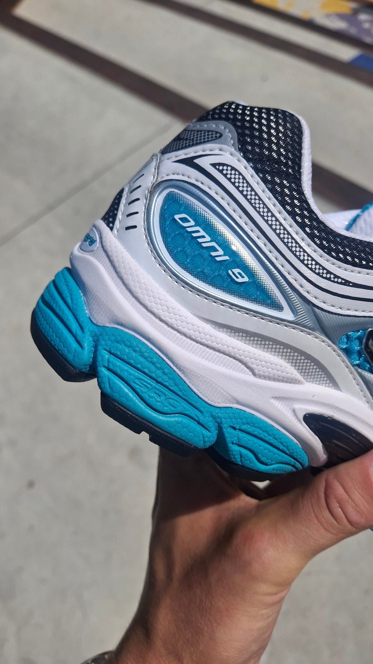 Saucony ProGrid Omni 9 OG – Tranquil Trainers