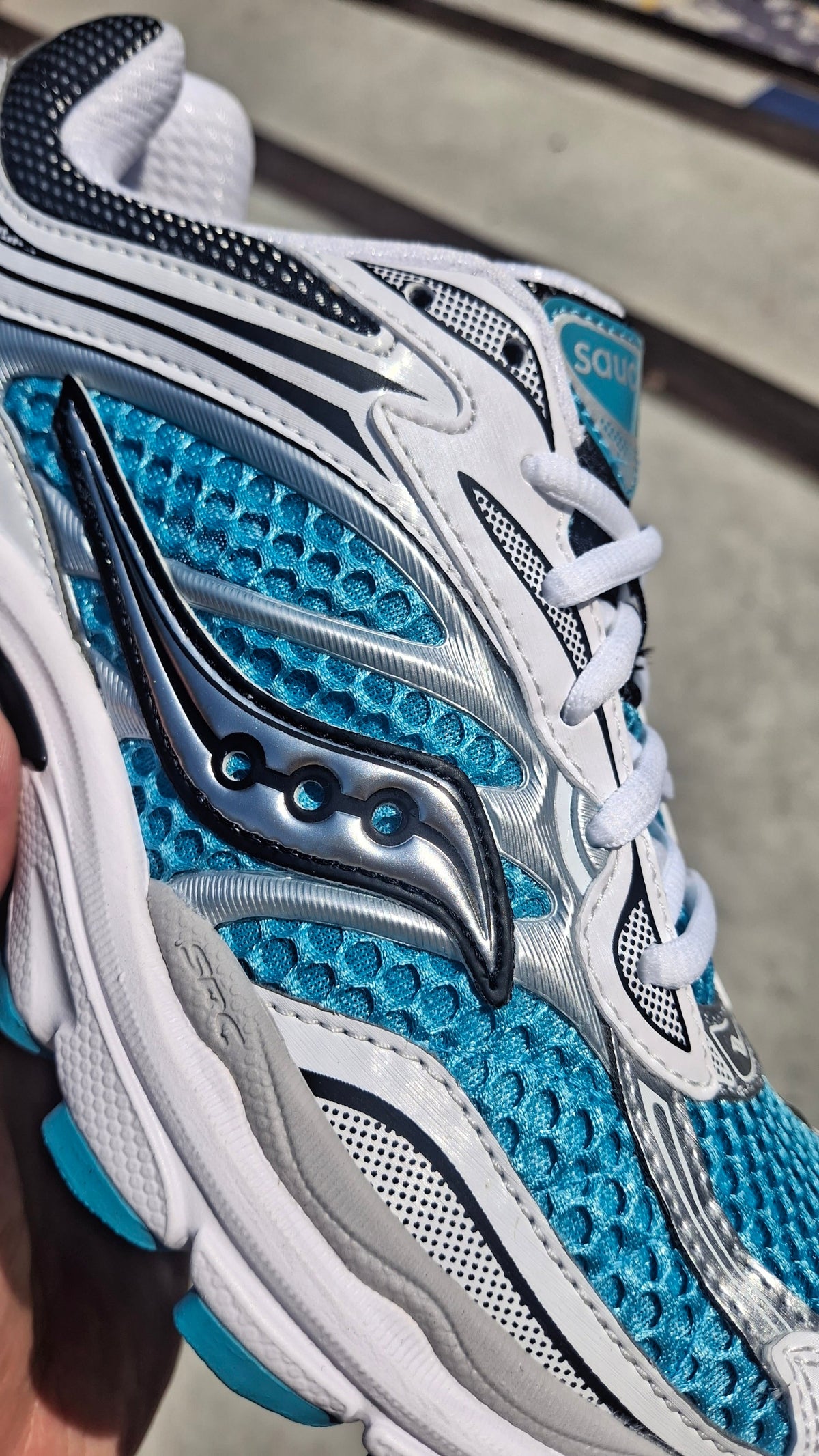 Saucony ProGrid Omni 9 OG – Tranquil Trainers