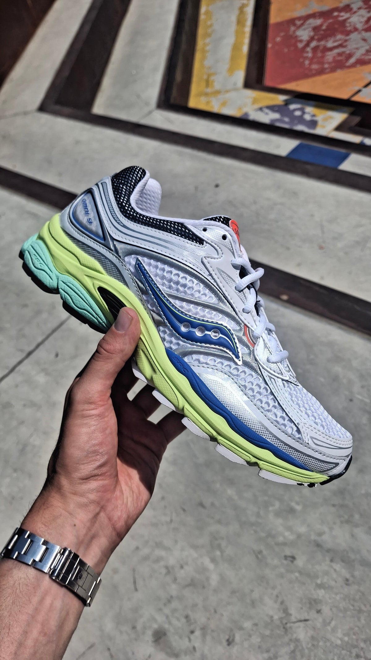 Saucony ProGrid Omni 9 OG – White Tart Trainers