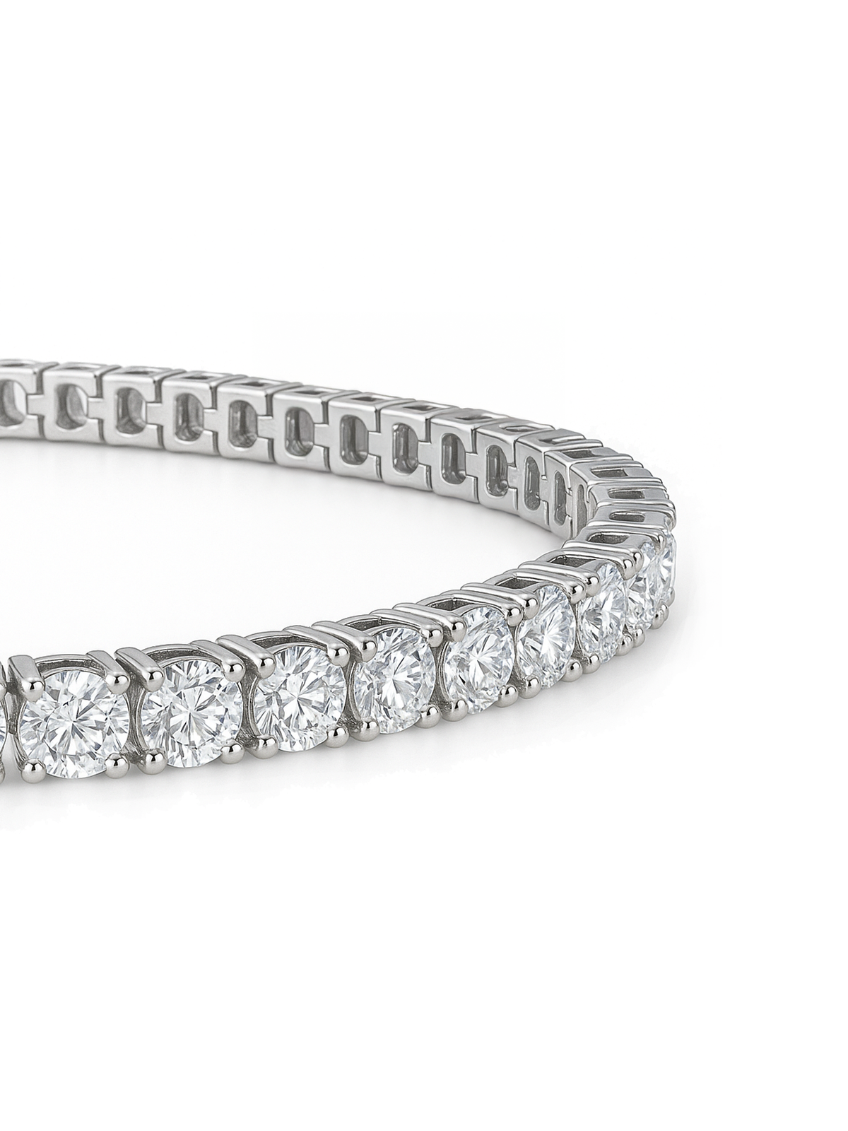 18K White Gold Plated Sparkling Tennis Bracelet