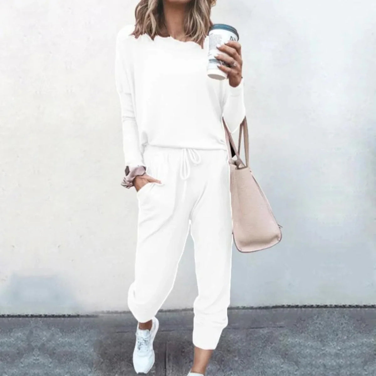 Women's Lounge Set | Long Sleeve Sweatshirt and Joggers