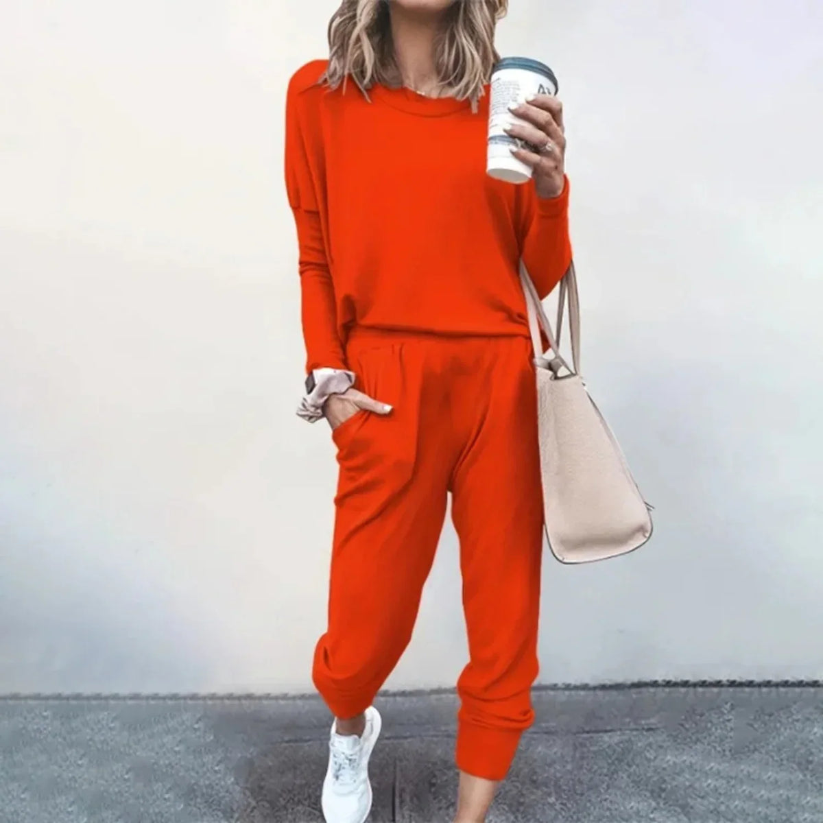 Women's Lounge Set | Long Sleeve Sweatshirt and Joggers