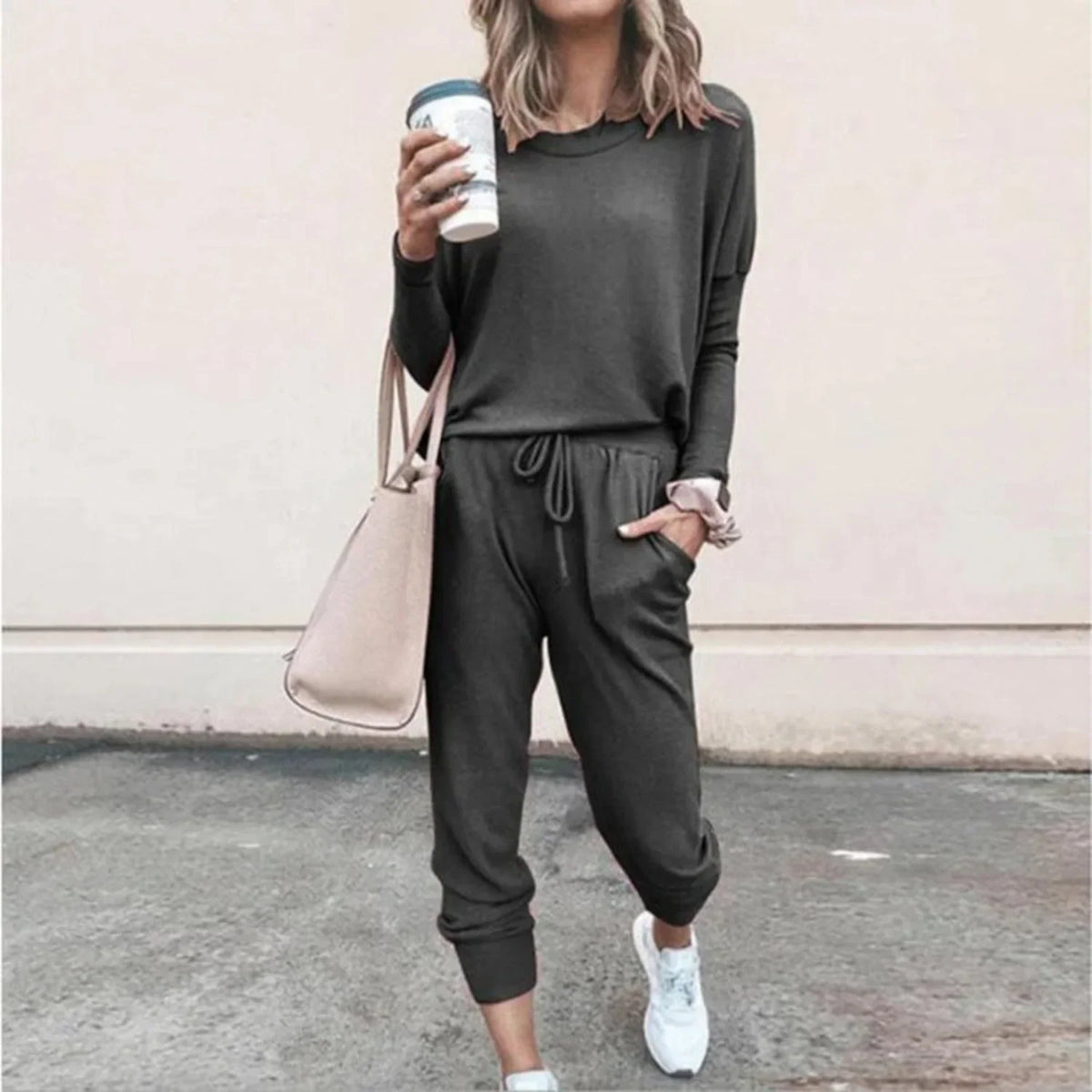 Women's Lounge Set | Long Sleeve Sweatshirt and Joggers