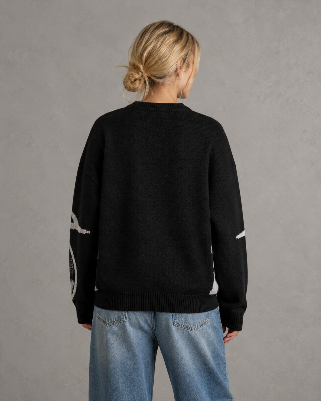 Women's Graphic Knit Jumper – Oversized Relaxed Fit
