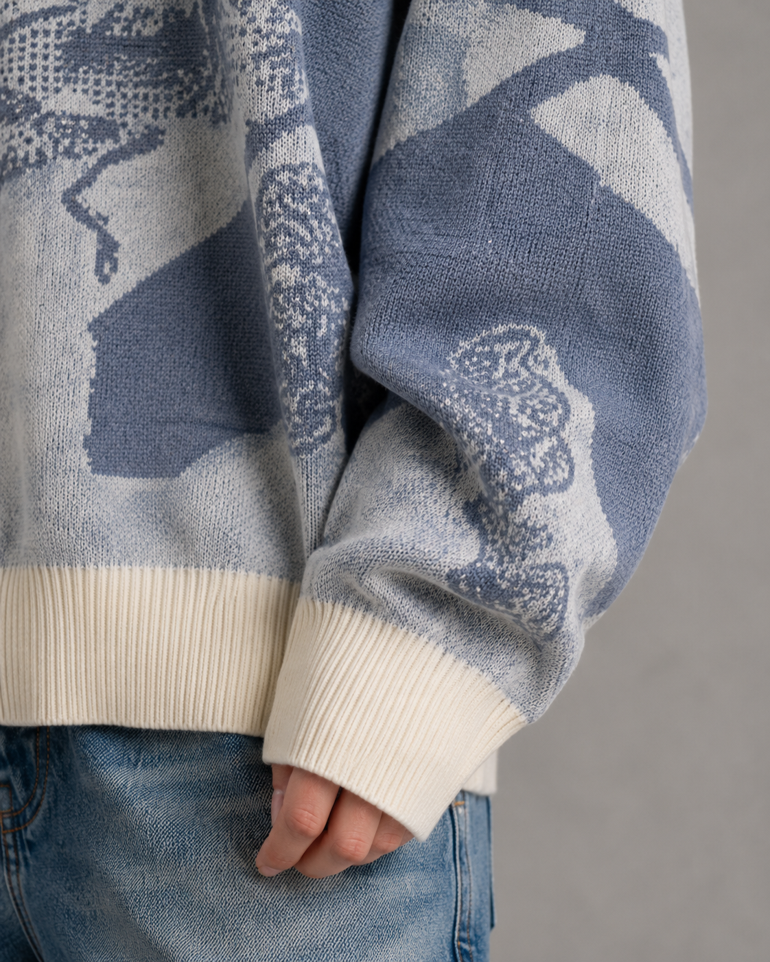 Women's Graphic Knit Jumper – Oversized Relaxed Fit